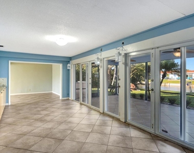 1753 W Terrace Drive - Photo Thumbnail 18