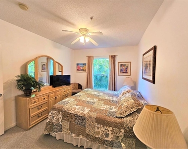 5050 Fairways Circle - Photo Thumbnail 15