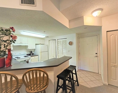 5050 Fairways Circle - Photo Thumbnail 2