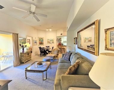 5050 Fairways Circle - Photo Thumbnail 12