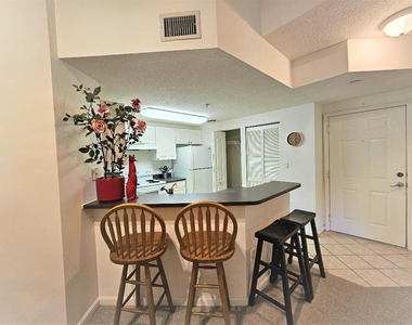 5050 Fairways Circle - Photo Thumbnail 6