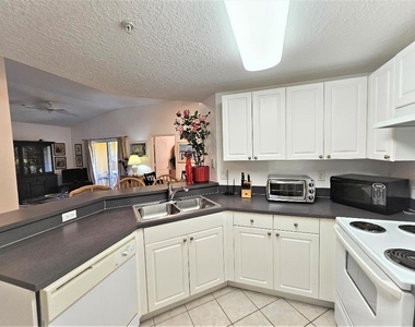 5050 Fairways Circle - Photo Thumbnail 5