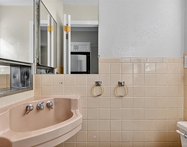 171 West Street - Photo Thumbnail 21