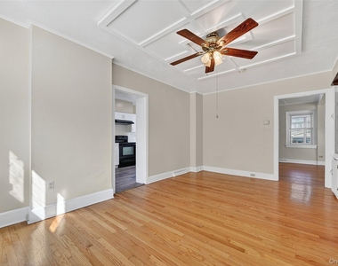 171 West Street - Photo Thumbnail 13