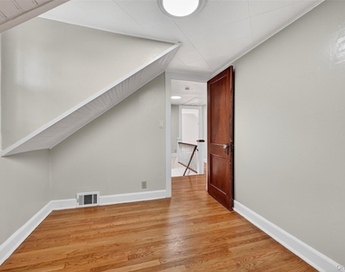 171 West Street - Photo Thumbnail 24