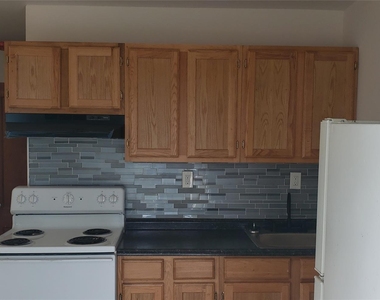 42 Hillside Avenue - Photo Thumbnail 3