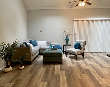 96 Horizon View Drive - Photo Thumbnail 4