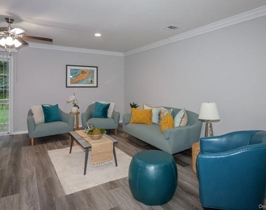 11 Overlook Drive - Photo Thumbnail 4