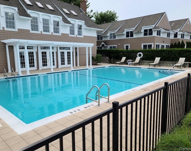 62 Canoe Place Road - Photo Thumbnail 4