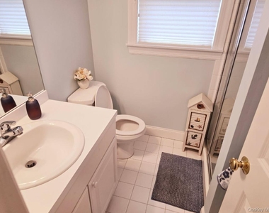 3 Bennett Drive - Photo Thumbnail 12