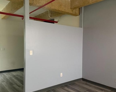 128 N N 8th Street - Photo Thumbnail 9