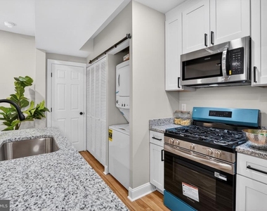 212 36th Street Ne - Photo Thumbnail 4