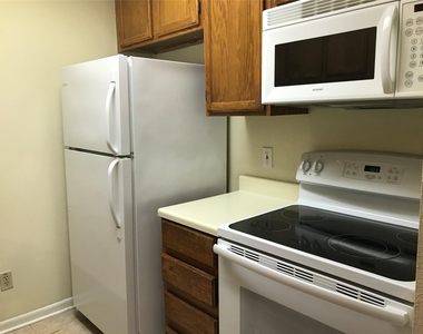 715 W 22 1/2 St - Photo Thumbnail 8