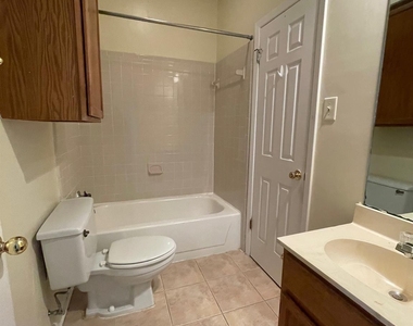 715 W 22 1/2 St - Photo Thumbnail 15