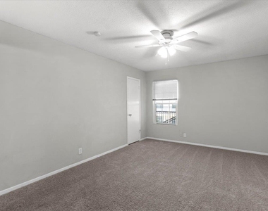 910 Duncan Ln - Photo Thumbnail 21