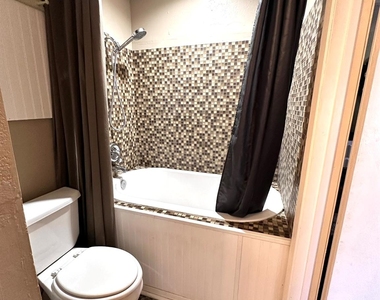 103 Yucca Dr - Photo Thumbnail 9