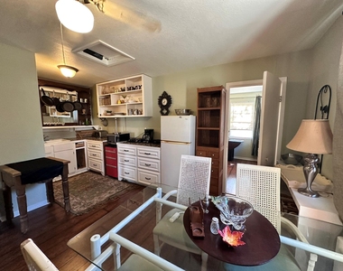 103 Yucca Dr - Photo Thumbnail 2