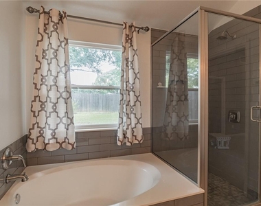 403 Rosedale Blvd - Photo Thumbnail 20