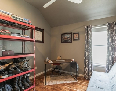 403 Rosedale Blvd - Photo Thumbnail 24
