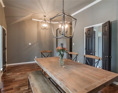 403 Rosedale Blvd - Photo Thumbnail 12