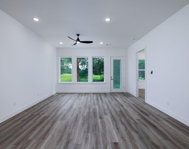 68 Fairway Drive - Photo Thumbnail 11