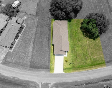 68 Fairway Drive - Photo Thumbnail 3