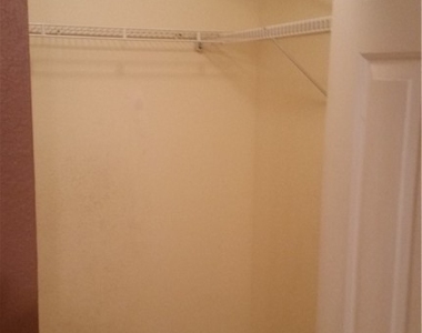3421 Winkler Avenue - Photo Thumbnail 15