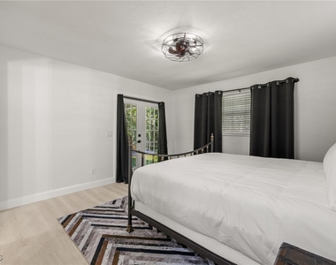 17780-800 Caloosa Road - Photo Thumbnail 31