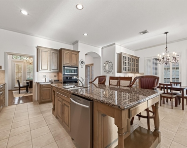 7211 Spring Meadow Lane - Photo Thumbnail 18
