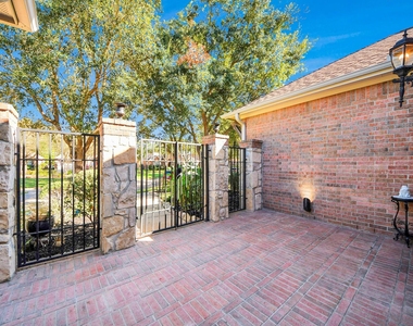 7211 Spring Meadow Lane - Photo Thumbnail 3