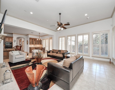 7211 Spring Meadow Lane - Photo Thumbnail 12