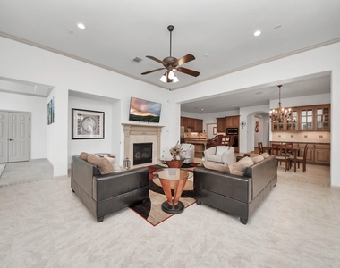 7211 Spring Meadow Lane - Photo Thumbnail 13