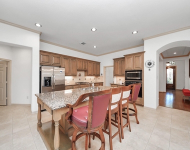 7211 Spring Meadow Lane - Photo Thumbnail 19