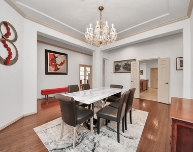 7211 Spring Meadow Lane - Photo Thumbnail 7