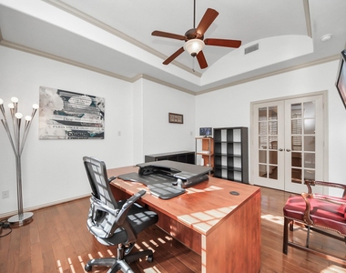 7211 Spring Meadow Lane - Photo Thumbnail 9