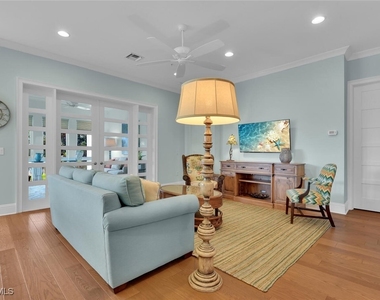 6561 Dominica Drive - Photo Thumbnail 4