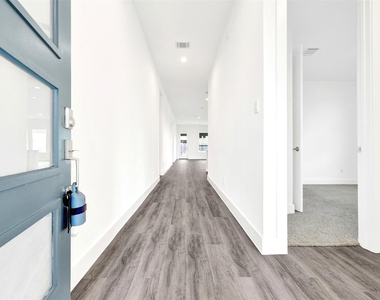 153 Aurora Springs Drive - Photo Thumbnail 3