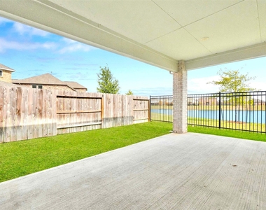 153 Aurora Springs Drive - Photo Thumbnail 33