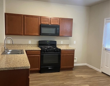 18614 Cooper Ravine Way - Photo Thumbnail 4