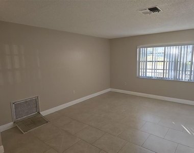 7251 Mcginnes Court - Photo Thumbnail 6