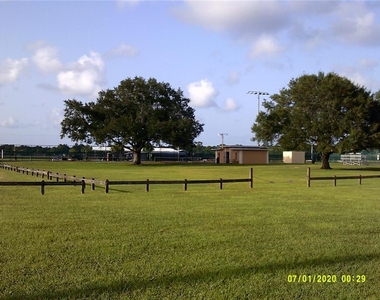 945 Luna Terrace - Photo Thumbnail 8