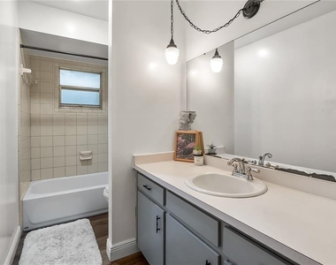 821 Pennsylvania Avenue - Photo Thumbnail 20