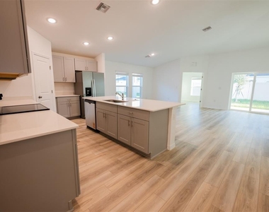 4124 River Beacon Boulevard - Photo Thumbnail 2