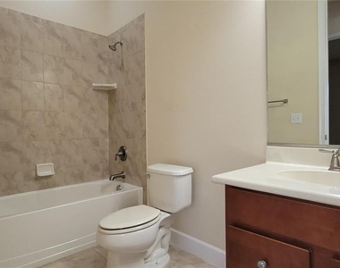 1028 Kilkenny Lane - Photo Thumbnail 23