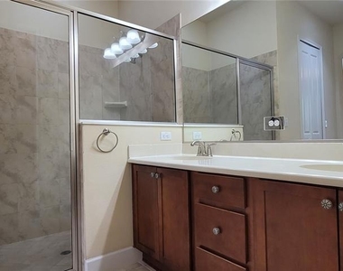 1028 Kilkenny Lane - Photo Thumbnail 18