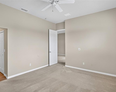 1312 Hansberry Lane - Photo Thumbnail 20