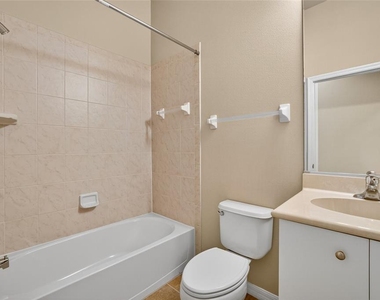 1312 Hansberry Lane - Photo Thumbnail 16