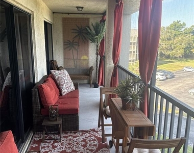 6116 43rd Street W - Photo Thumbnail 6