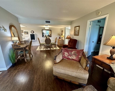 6116 43rd Street W - Photo Thumbnail 7