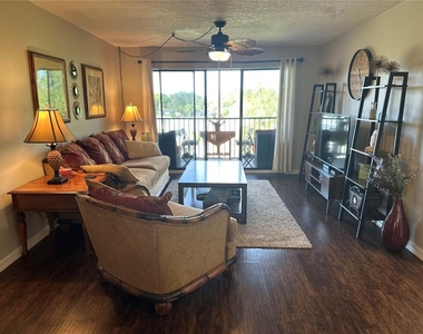 6116 43rd Street W - Photo Thumbnail 2